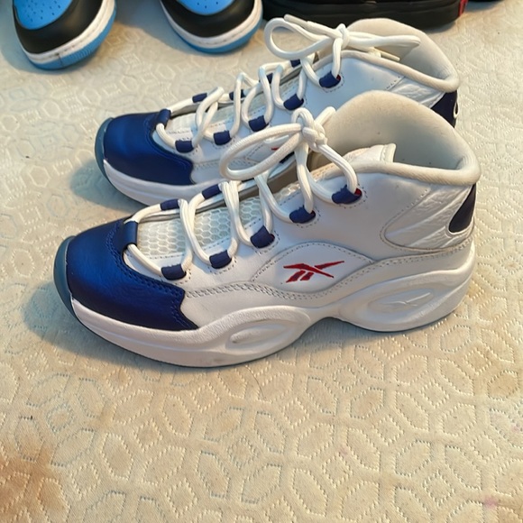 Kids Reebok Shoes - Picture 2 of 3